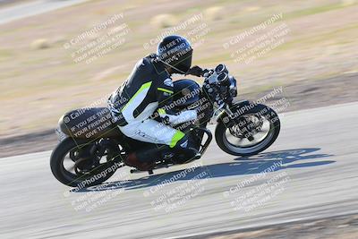 media/Feb-05-2023-Classic Track Day (Sun) [[c35aca4a42]]/Group 2/session 4 turn 4/